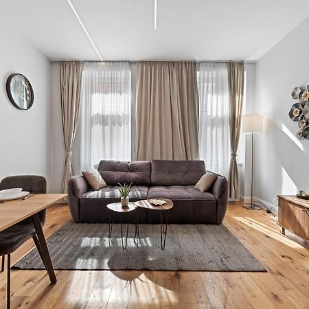 וינה Sky9 Apartments District 17 מראה חיצוני תמונה