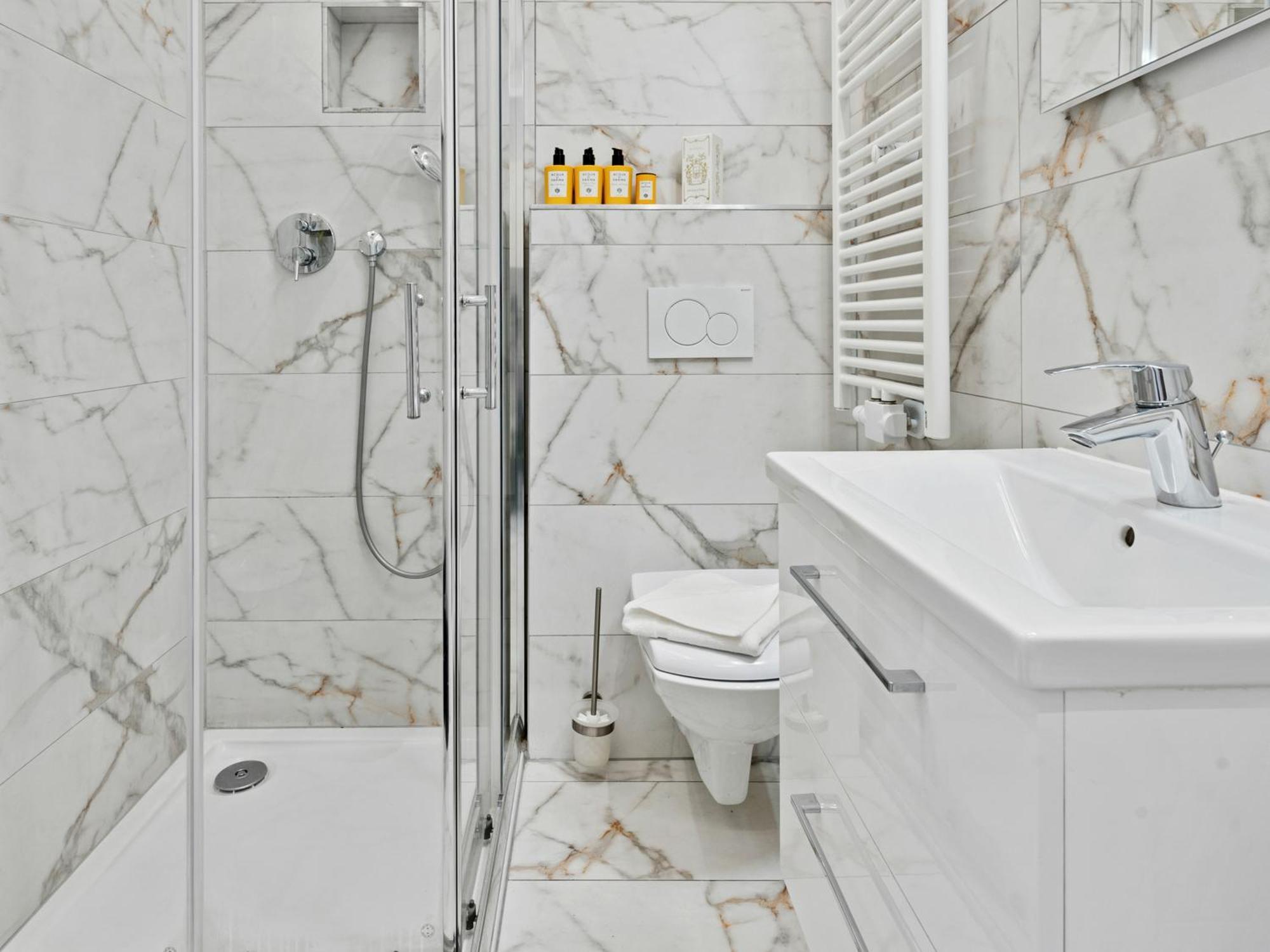וינה Sky9 Apartments District 17 מראה חיצוני תמונה